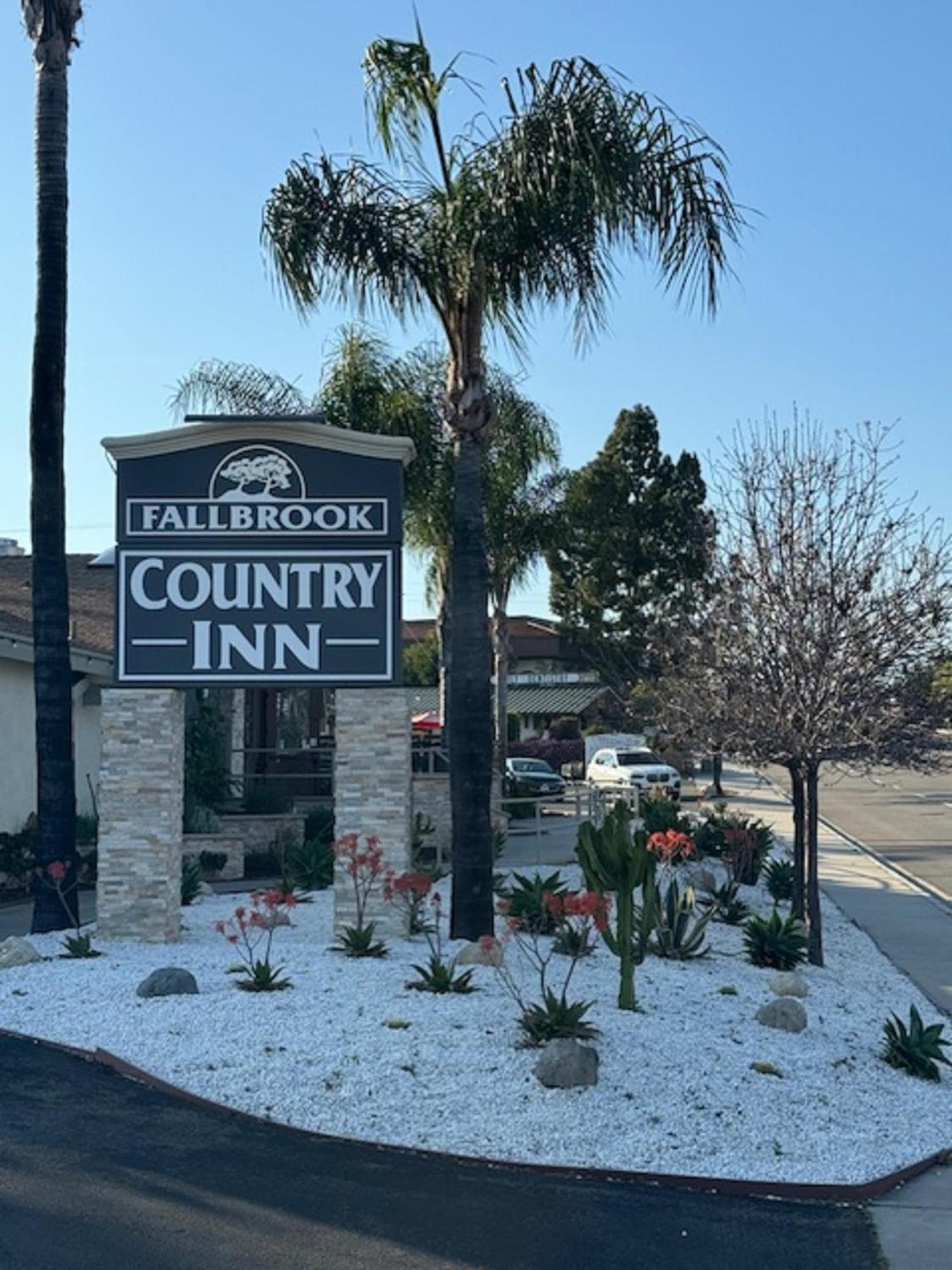 Fallbrook Country Inn Bagian luar foto